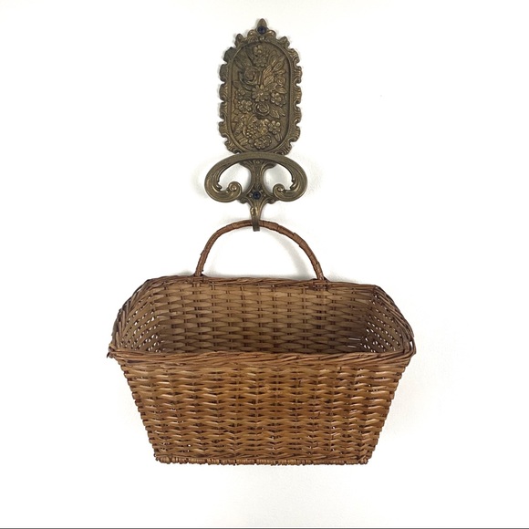 Vintage Wall Hanging Wicker Basket